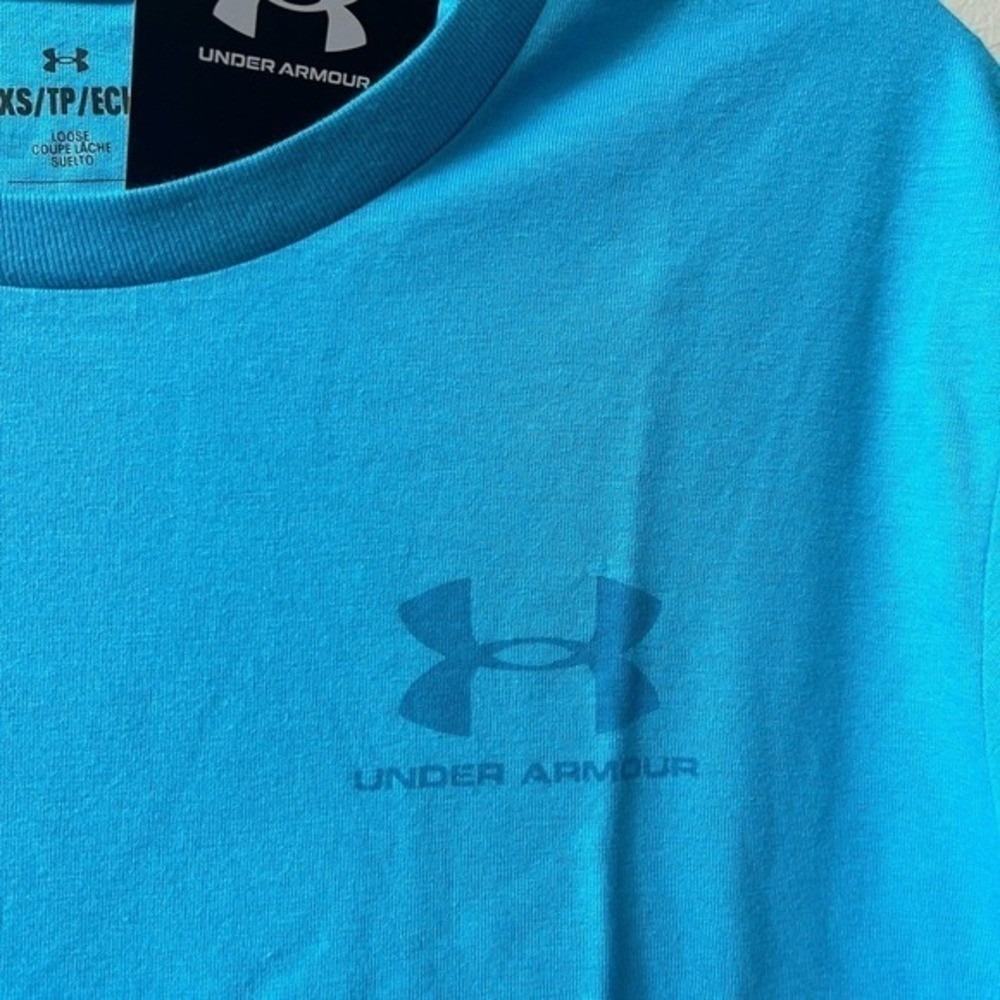 Under Armour Short Sleeve Loose Fit Chest Logo T Shirt Mens XS Blue NWT - Picture 6 of 11